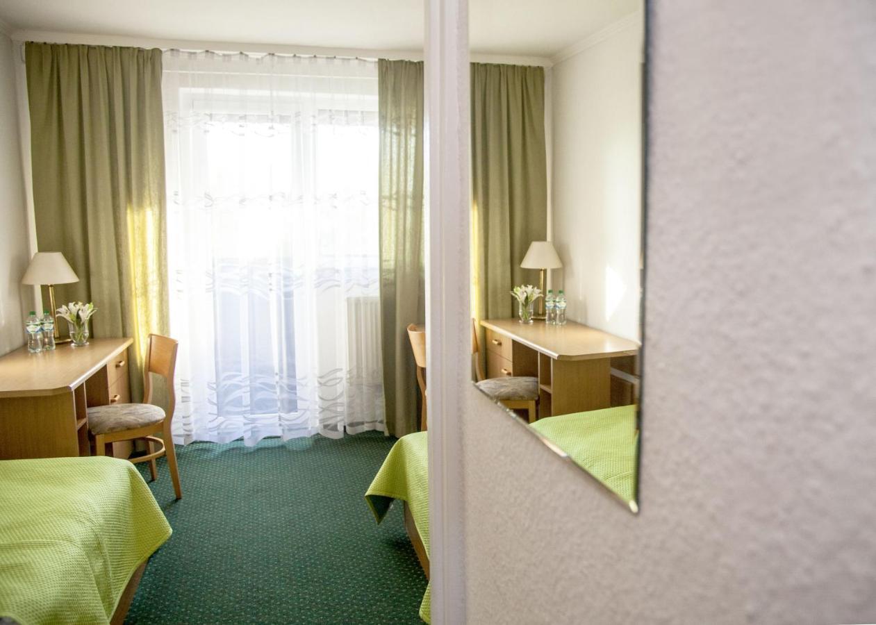 Zajazd Boryna Wieluń Esterno foto